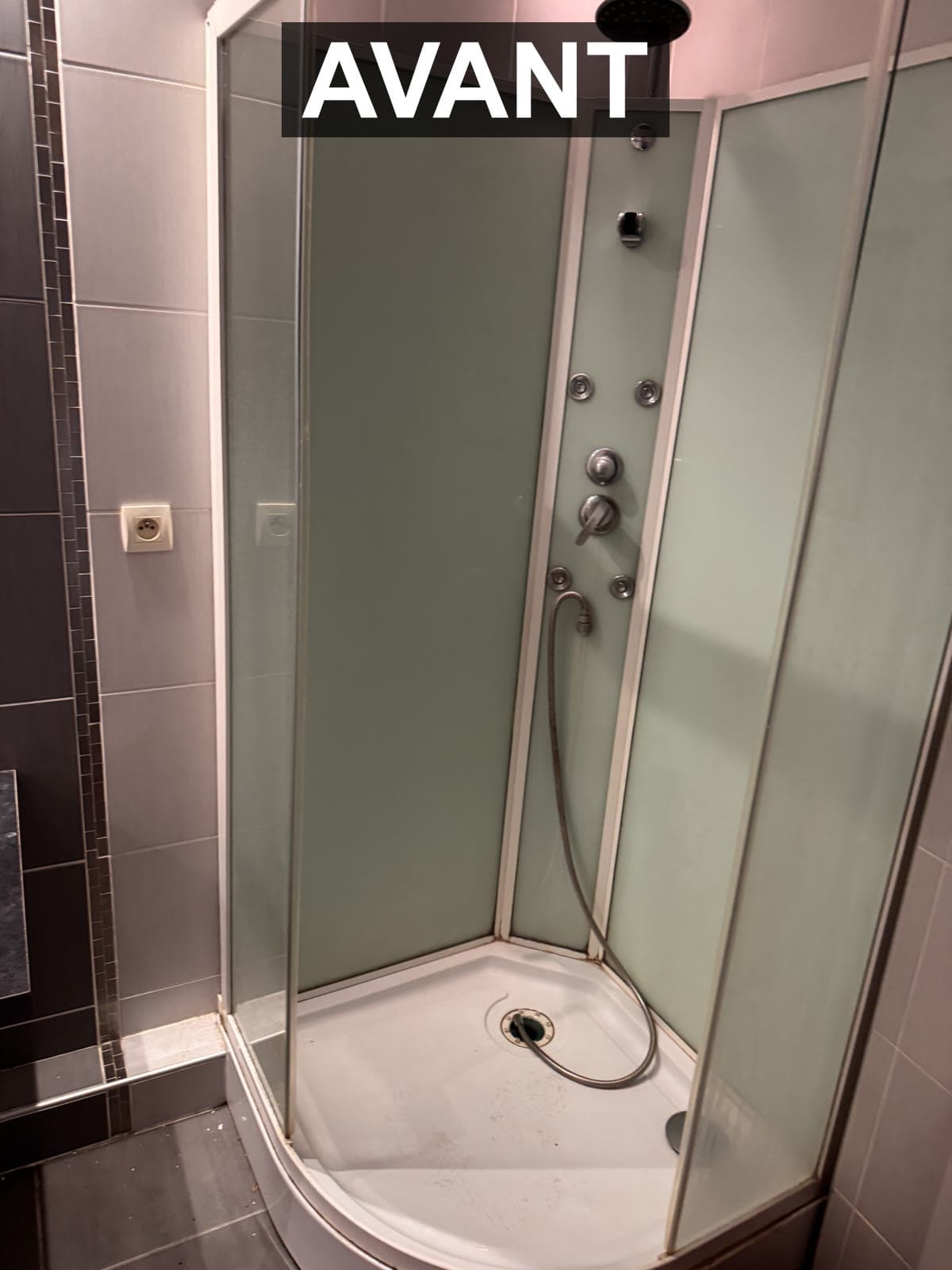 Salle de bain avant rénovation - état initial