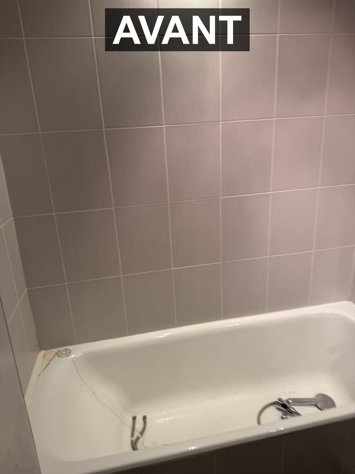 Salle de bain avant rénovation - vue d'ensemble